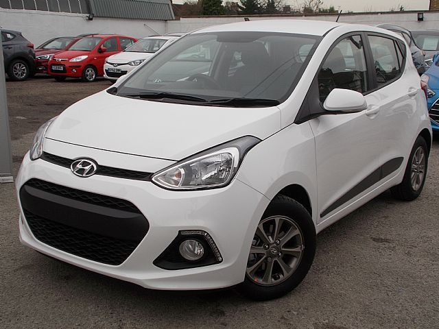 2015 HYUNDAI I10 1.0 5dr image 1