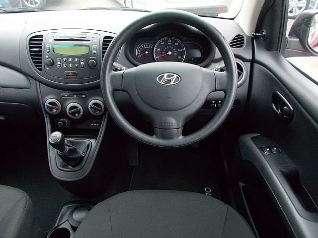 2013 HYUNDAI I10 1.2 Classic 5dr image 4