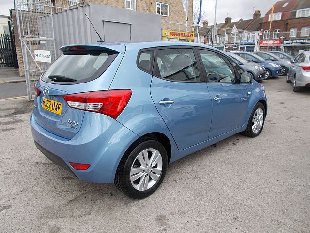 2013 HYUNDAI IX20 1.6 Crdi Active 5dr image 2