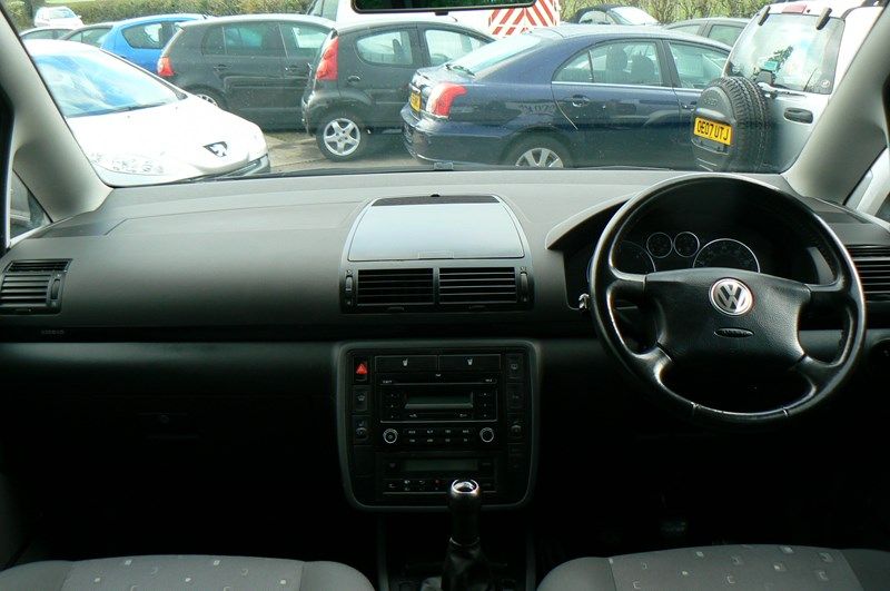 2008 VW SHARAN SE image 4