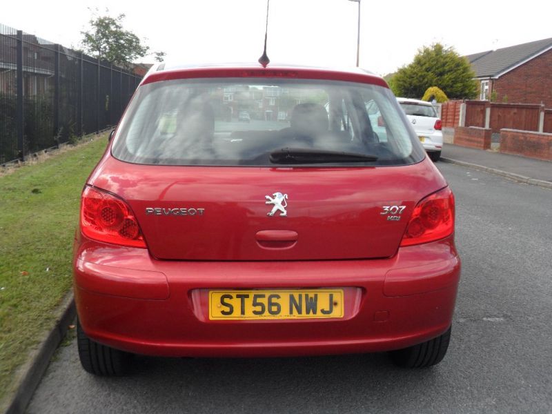 2006 Peugeot 307 1.6 HDi SE 5dr image 3