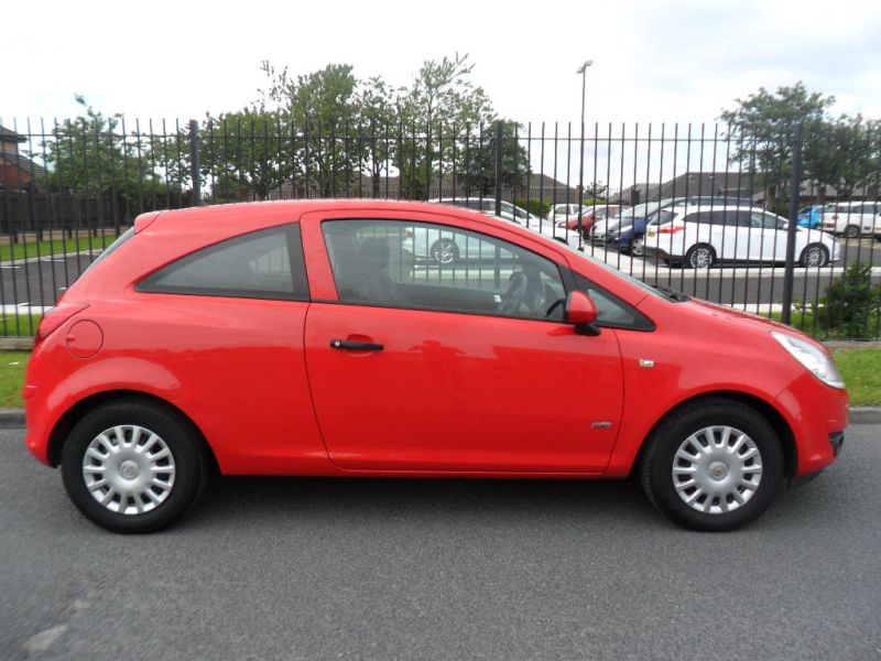 2009 Vauxhall Corsa 1.2 i 16v Life 3dr image 2