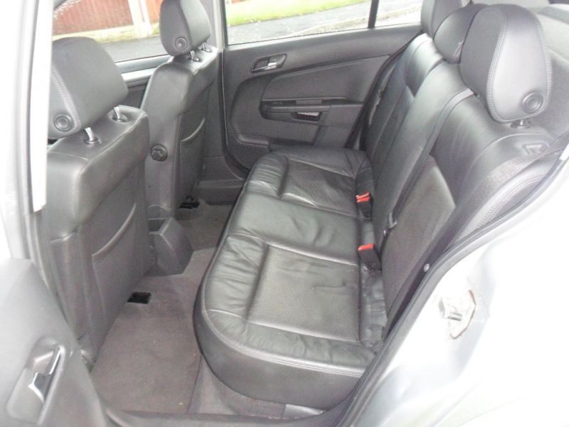 2007 Vauxhall Astra 1.6 16v Elite 5dr image 5