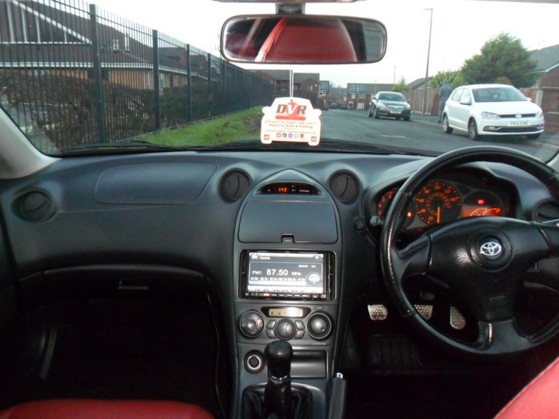 2005 Toyota 1.8 VVT-i Celica 3dr image 4