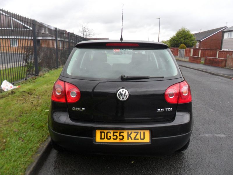 2005 Volkswagen Golf 2.0 TDI GT 5dr image 3