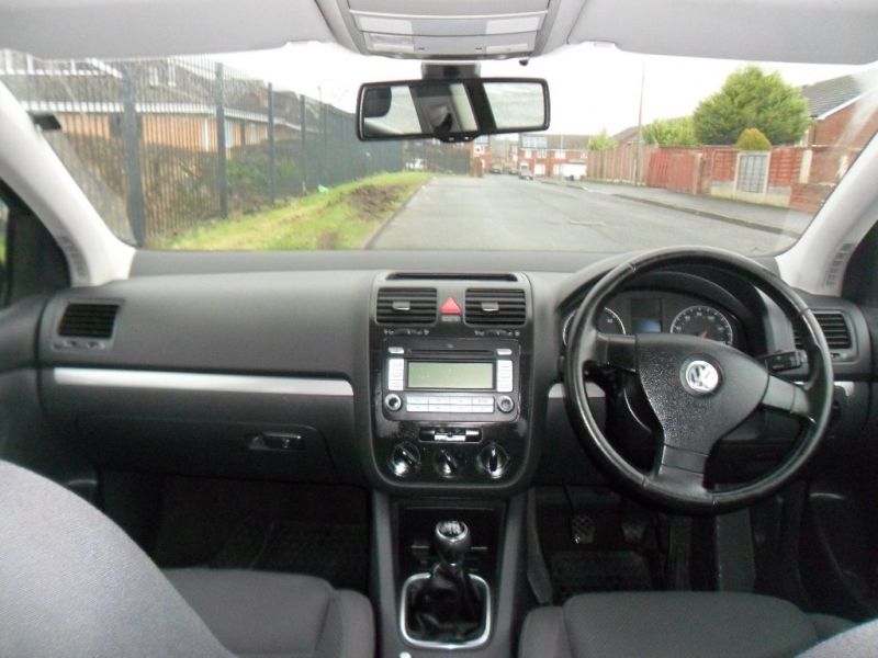 2005 Volkswagen Golf 2.0 TDI GT 5dr image 4