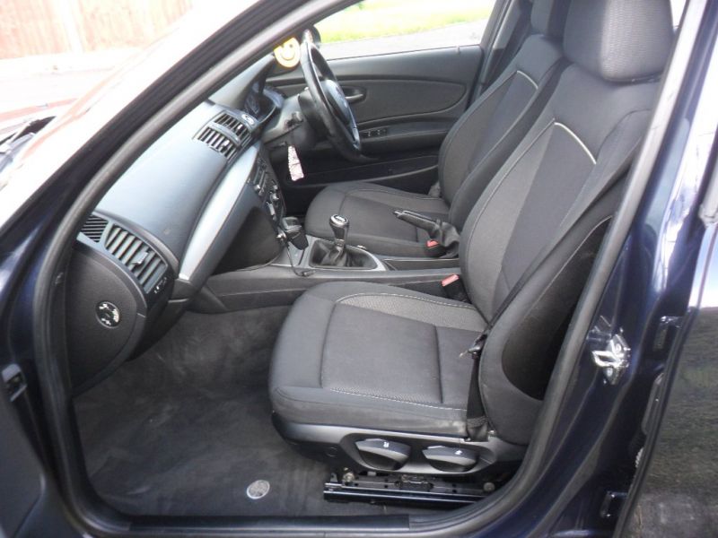 2007 BMW 1 SERIES 2.0 118d ES 5dr image 5