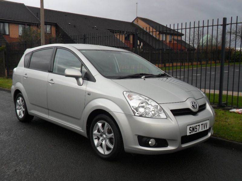 2008 Toyota Corolla Verso 2.2 D-4D SR 5dr image 1