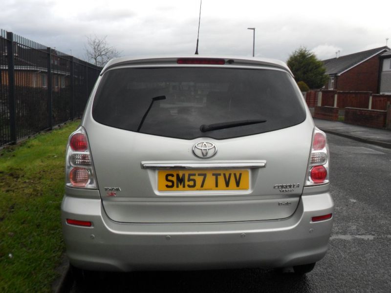 2008 Toyota Corolla Verso 2.2 D-4D SR 5dr image 3