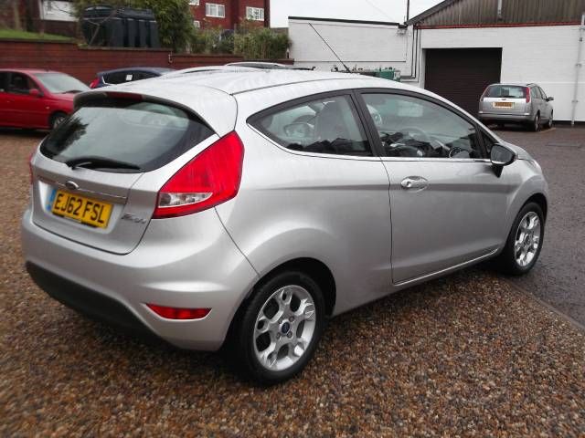 2012 Ford Fiesta 1.25 ZETEC 3DR image 2