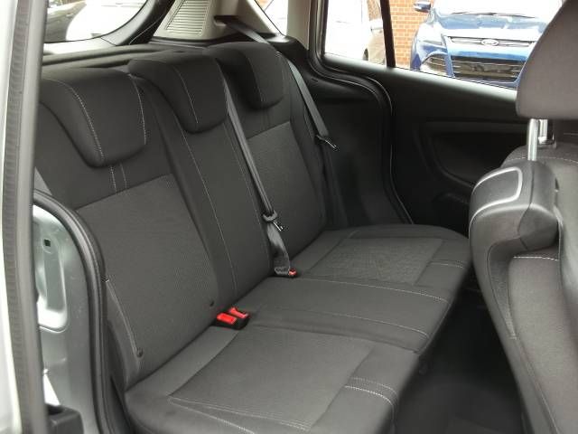 2013 Ford B-Max 1.4 ZETEC 5DR image 5