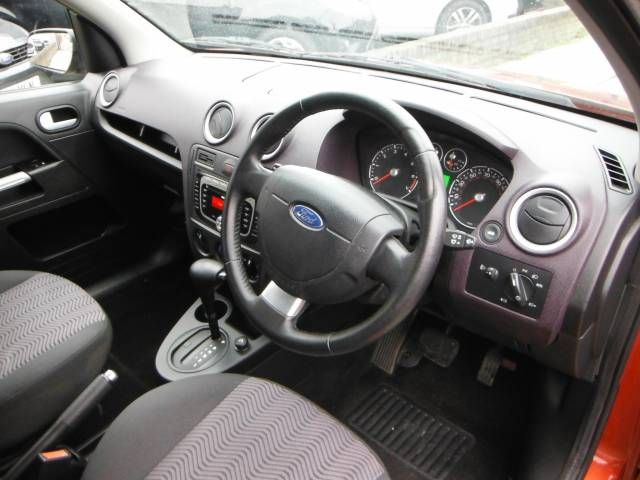 2009 FORD FUSION 1.6 Plus 5dr image 4