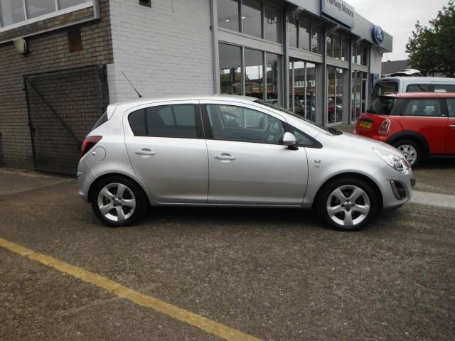 2011 VAUXHALL CORSA 1.2 SXi 5dr image 2