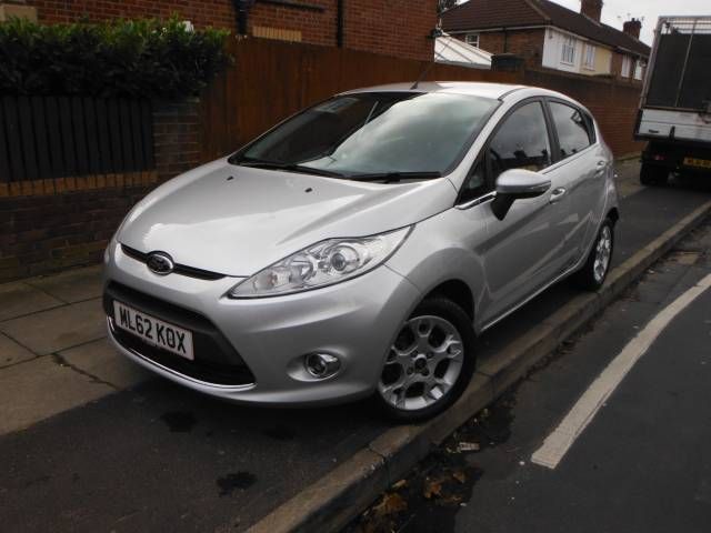 2012 FORD FIESTA 1.4 Zetec 5dr image 1
