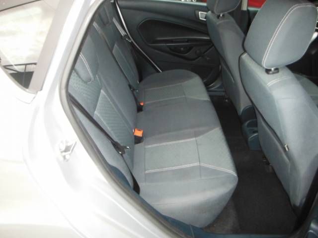 2012 FORD FIESTA 1.4 Zetec 5dr image 5