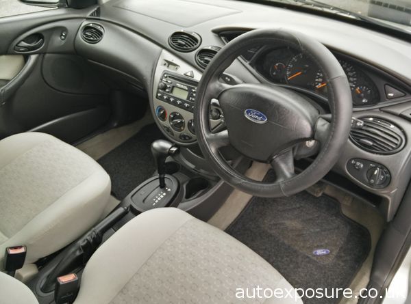 2004 Ford Focus 1.6 LX Auto image 4