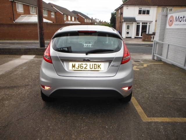 2012 FORD FIESTA 1.25 Zetec 5dr image 3