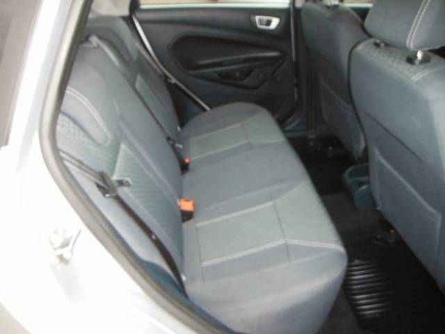 2012 FORD FIESTA 1.25 Zetec 5dr image 5