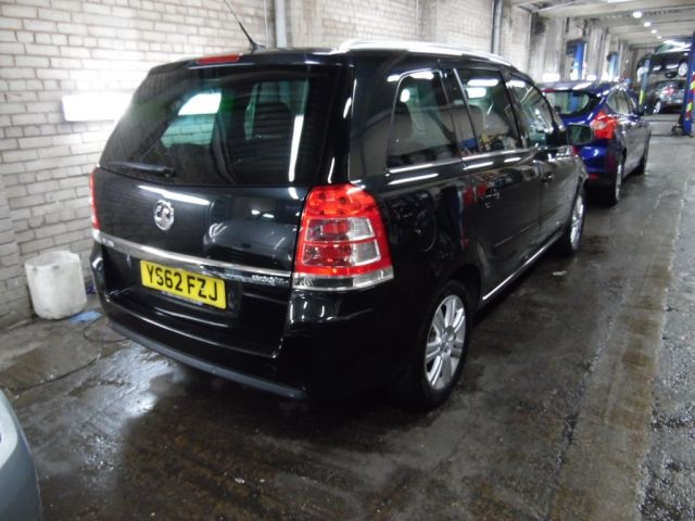 2013 VAUXHALL ZAFIRA 1.7 CDTi ecoFLEX 5dr image 3