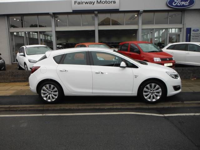 2013 VAUXHALL ASTRA 1.6i 5dr image 2