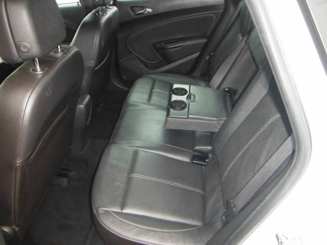 2013 VAUXHALL ASTRA 1.6i 5dr image 5