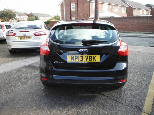 2013 FORD FOCUS 1.6 125 Zetec 5dr image 3