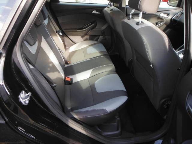 2013 FORD FOCUS 1.6 125 Zetec 5dr image 5