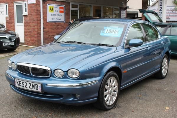 2002 JAGUAR X-Type 2.5 V6 4dr image 2