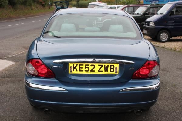2002 JAGUAR X-Type 2.5 V6 4dr image 3
