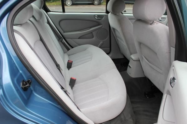 2002 JAGUAR X-Type 2.5 V6 4dr image 5