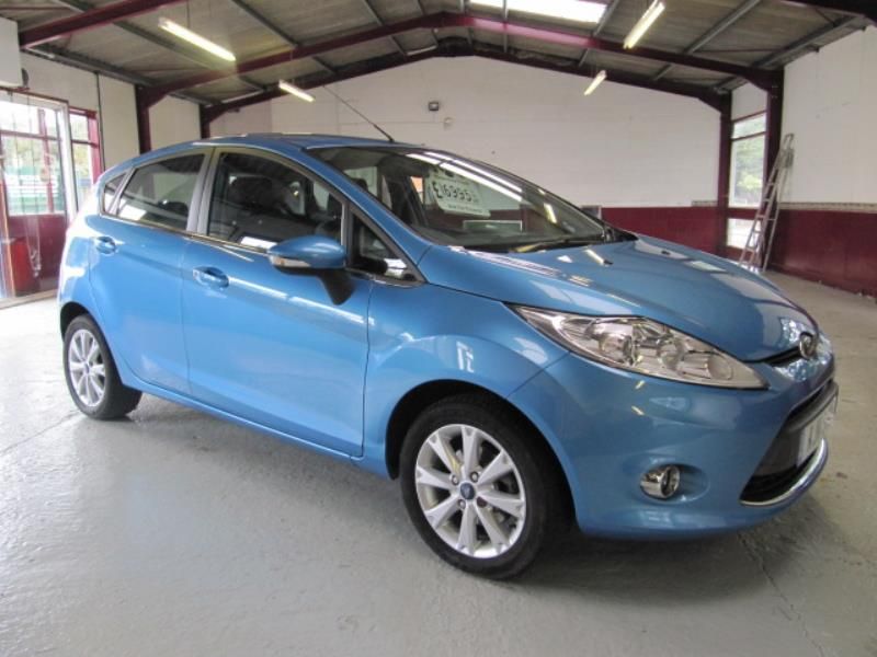 2011 Ford Fiesta Zetec image 2
