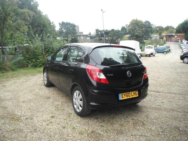 2010 Vauxhall Corsa Exclusiv image 3