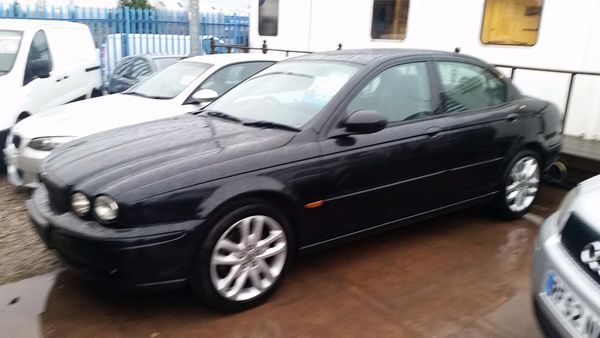 2002 Jaguar X-Type 2.0 V6 Sport image 1