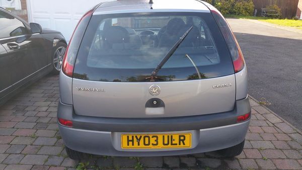 2003 Vauxhall Corsa 1.0i 12V Club image 4