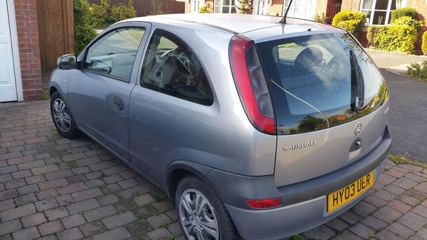 2003 Vauxhall Corsa 1.0i 12V Club image 5