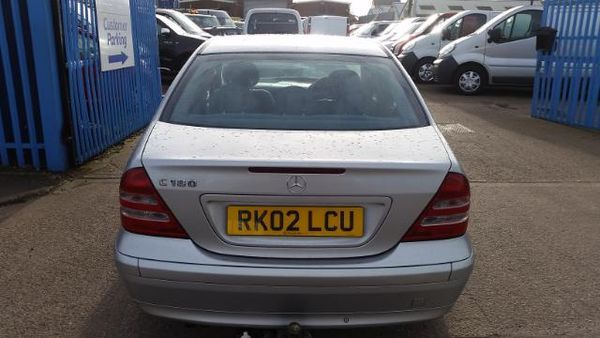 2002 Mercedes-Benz C180 image 3