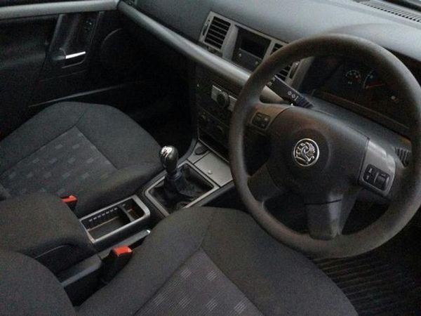 2009 Vauxhall Vectra image 4