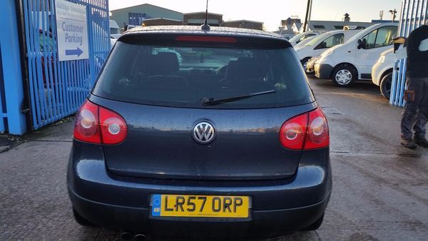 2007 Volkswagen Golf 2.0 GT Sport TDI image 3