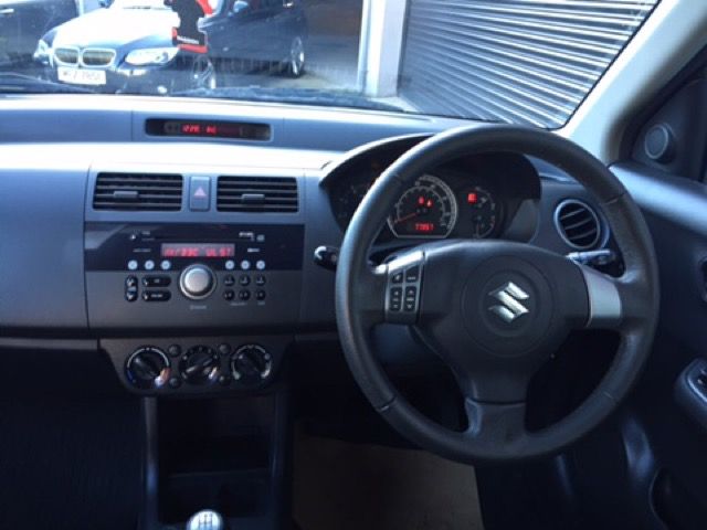 2010 SUZUKI SWIFT 1.2 SZ3 DDIS 5d image 4