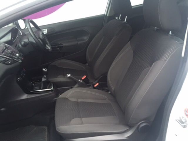 2013 FORD FIESTA 1.2 ZETEC 3d image 5