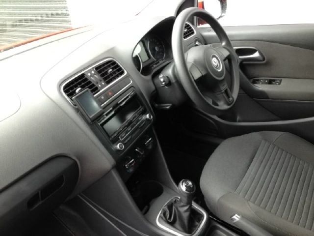 2014 VOLKSWAGEN POLO 1.2 TDI 5d image 4