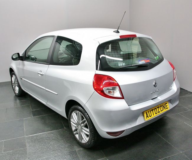 2012 RENAULT Clio 1.5 dCi 3dr image 3