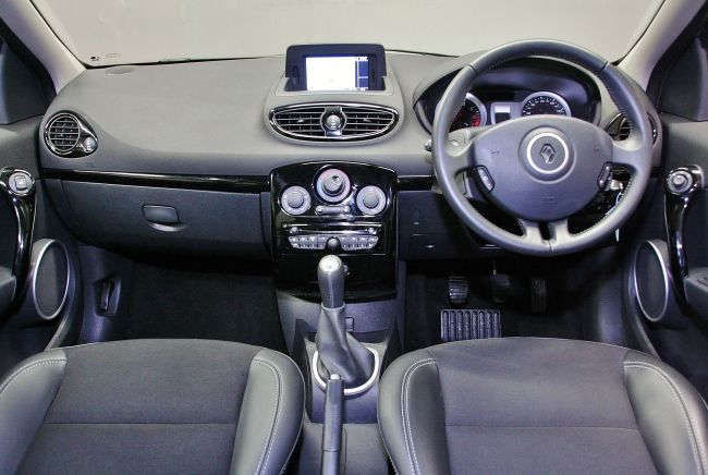 2012 RENAULT Clio 1.5 dCi 3dr image 4