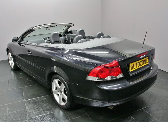 2007 VOLVO C70 2.4 D5 Sport 2dr image 3