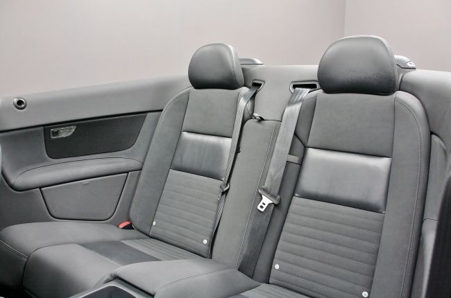 2007 VOLVO C70 2.4 D5 Sport 2dr image 5