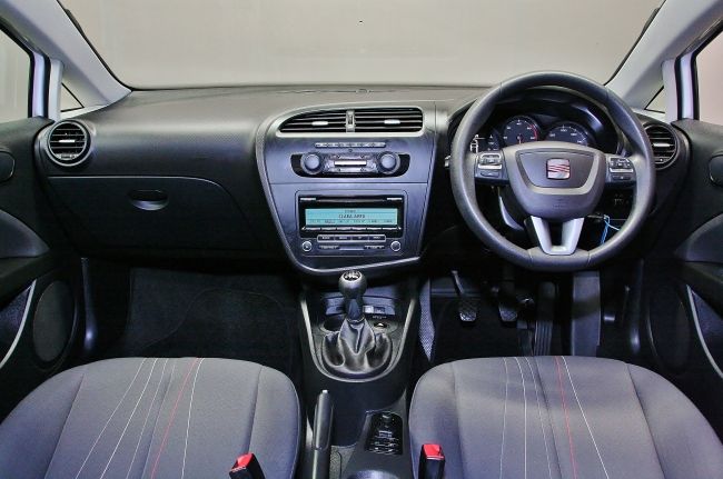 2013 SEAT Leon 1.6 TDI S Copa 5dr image 4