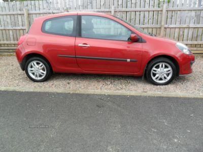 2006 Renault Clio DYNAMIQUE image 2