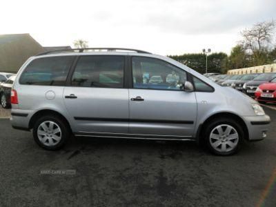 2004 Ford Galaxy ZETEC TDI image 2