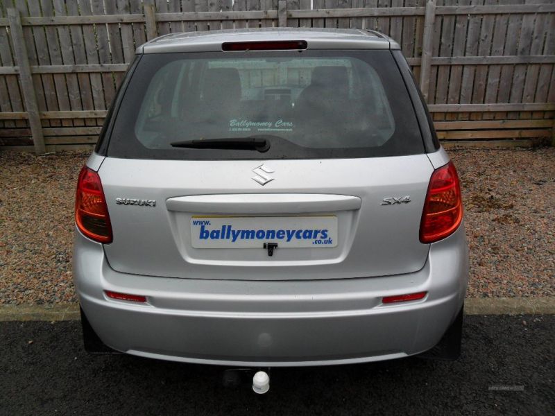 2007 Suzuki SX4 GL image 3