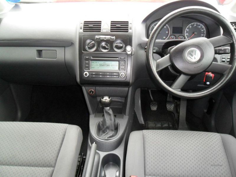 2006 Volkswagen Touran S TD image 4